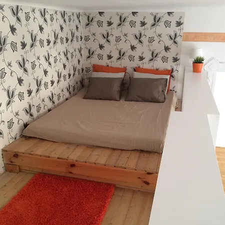 Standard By Hi5 - Wesselenyi 13 * Budapest